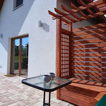 Yellow House Dom wakacyjny *